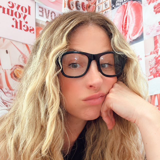 Sarah Komers, founder of Mom Culture, sharing her motherhood and midlife journey