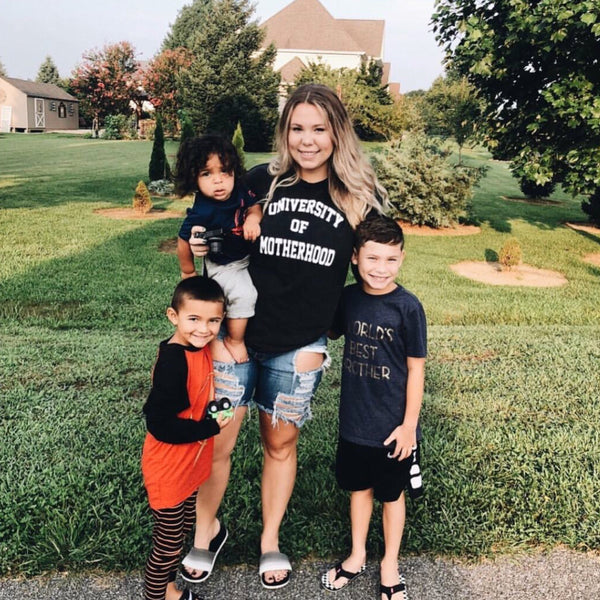 "University of Motherhood©" Vintage Tee - Mom Culture