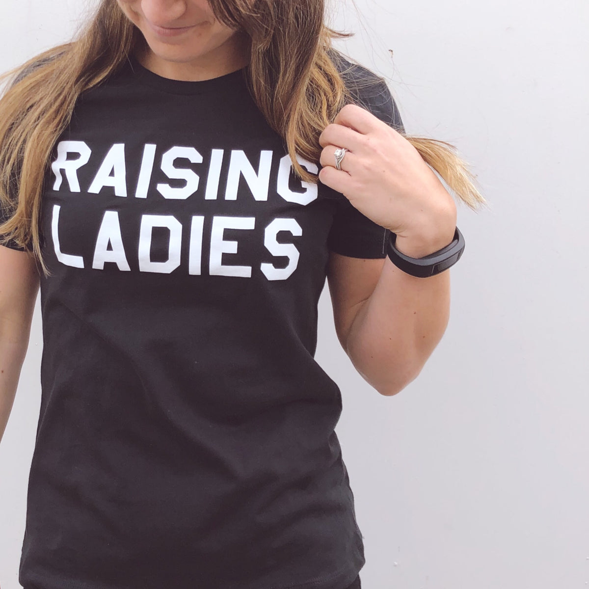 "RAISING LADIES©" Tee - Mom Culture