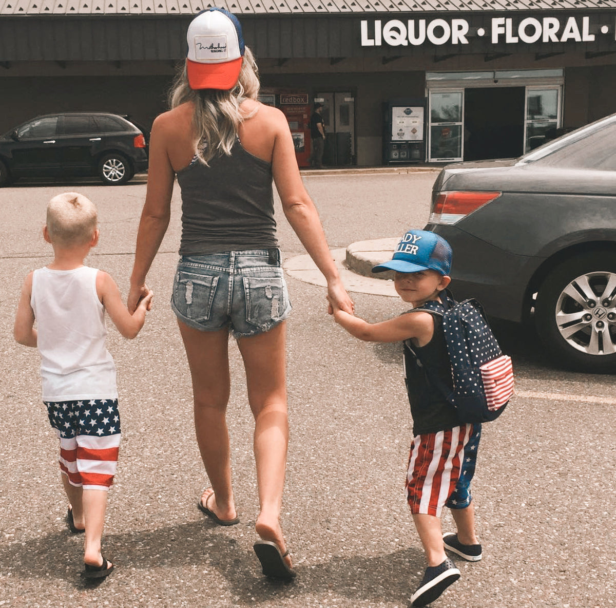 Motherhood Winging It™ Trucker Hat – Red, White & Blue