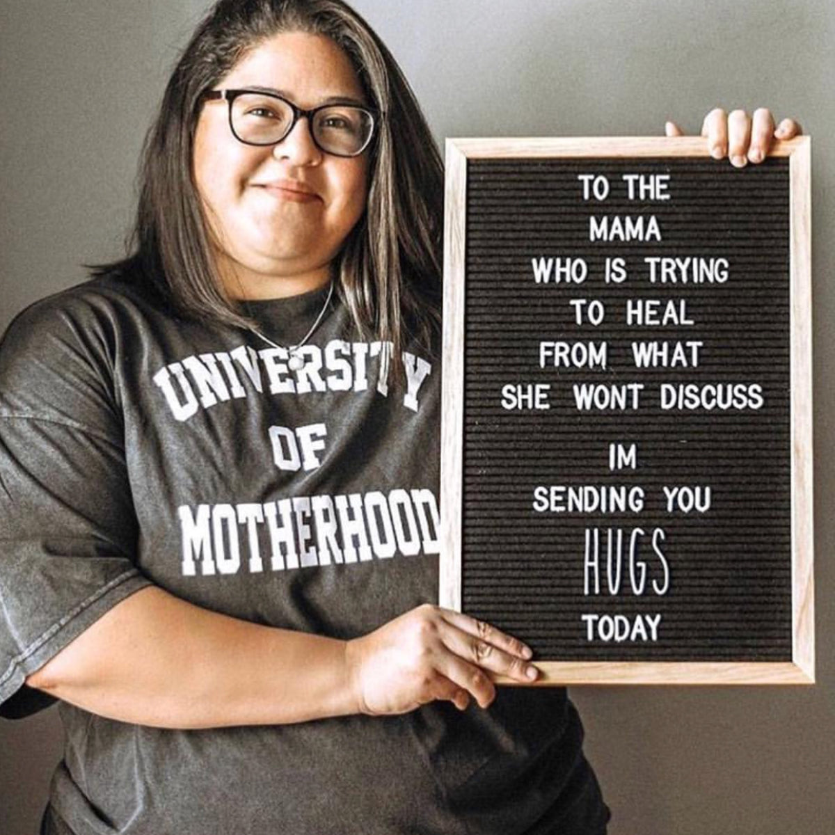 "University of Motherhood©" Vintage Tee - Mom Culture
