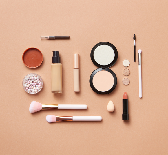 What's Really in My Make-Up Bag: A Candid Confession from a Minimalist Mom