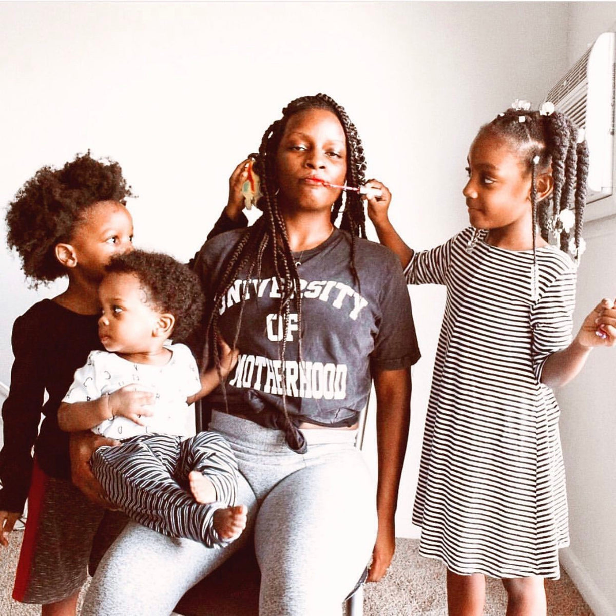 "University of Motherhood©" Vintage Tee - Mom Culture